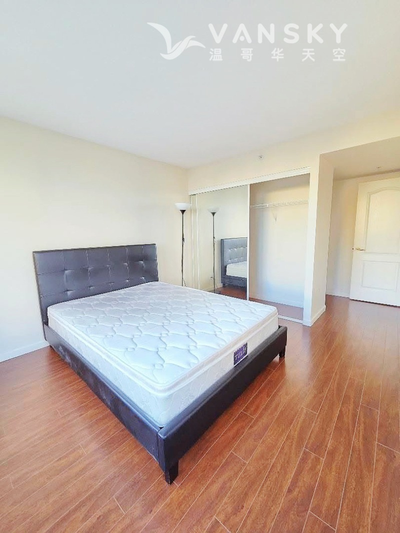 260422224928_Master bedroom.jpg